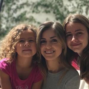 Meet your Posher, Denise